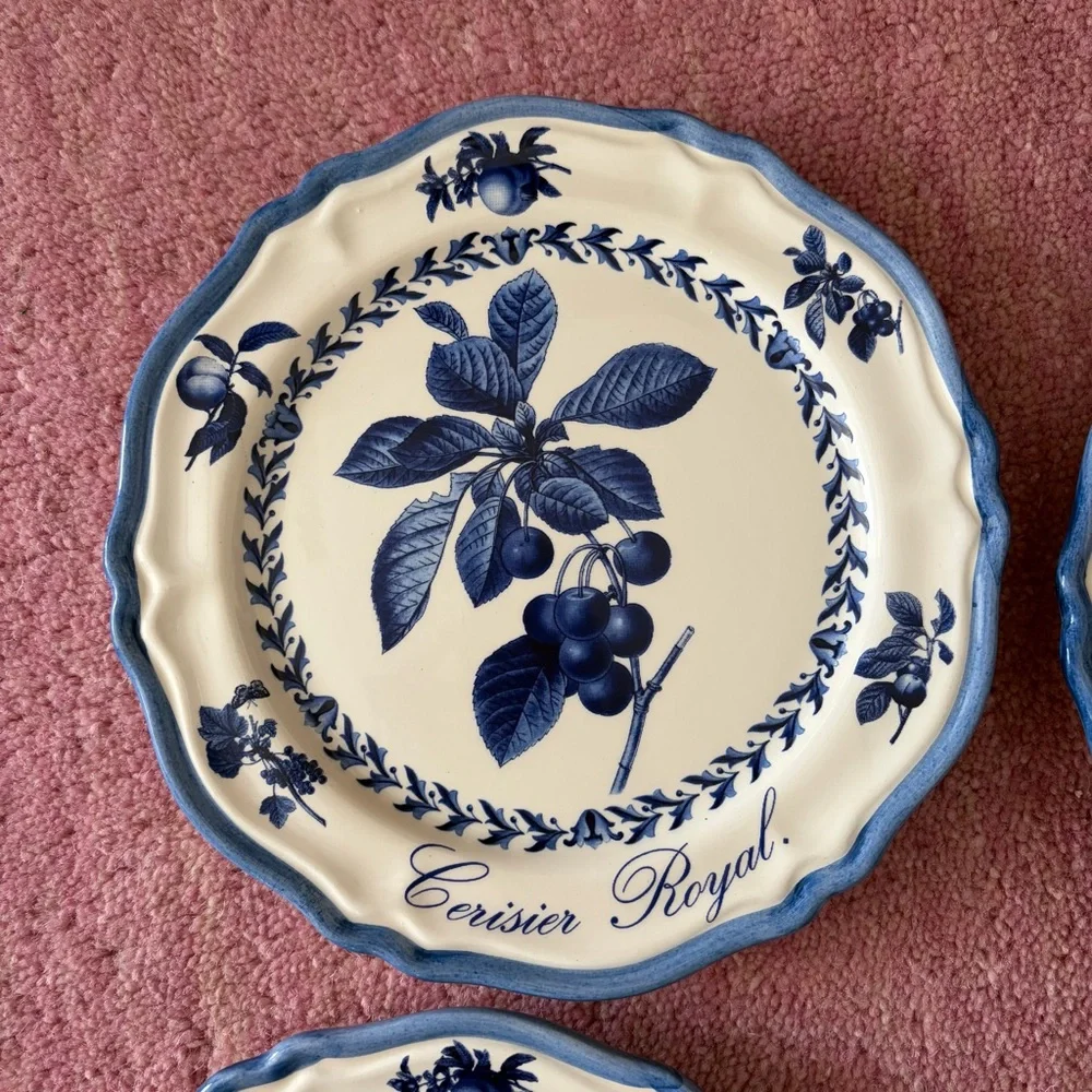 N/A plates included